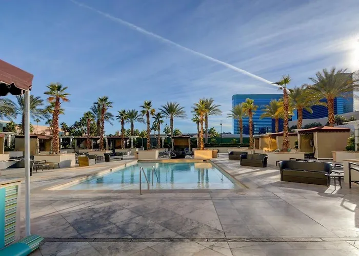 Mgm Signature-38-617 Top Floor F1 View Balcony